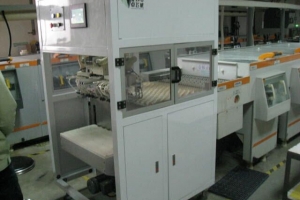 成品清洗线自动放板机