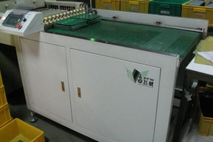 成品清洗线自动收板机