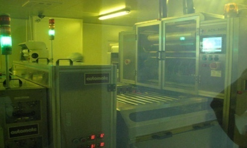 线路自动贴膜机