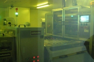 线路自动贴膜机